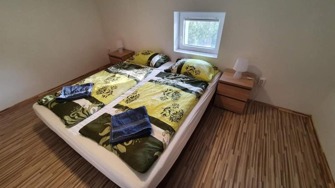 Borkuti Panzio Es Apartman Балатонсемеш Екстер'єр фото
